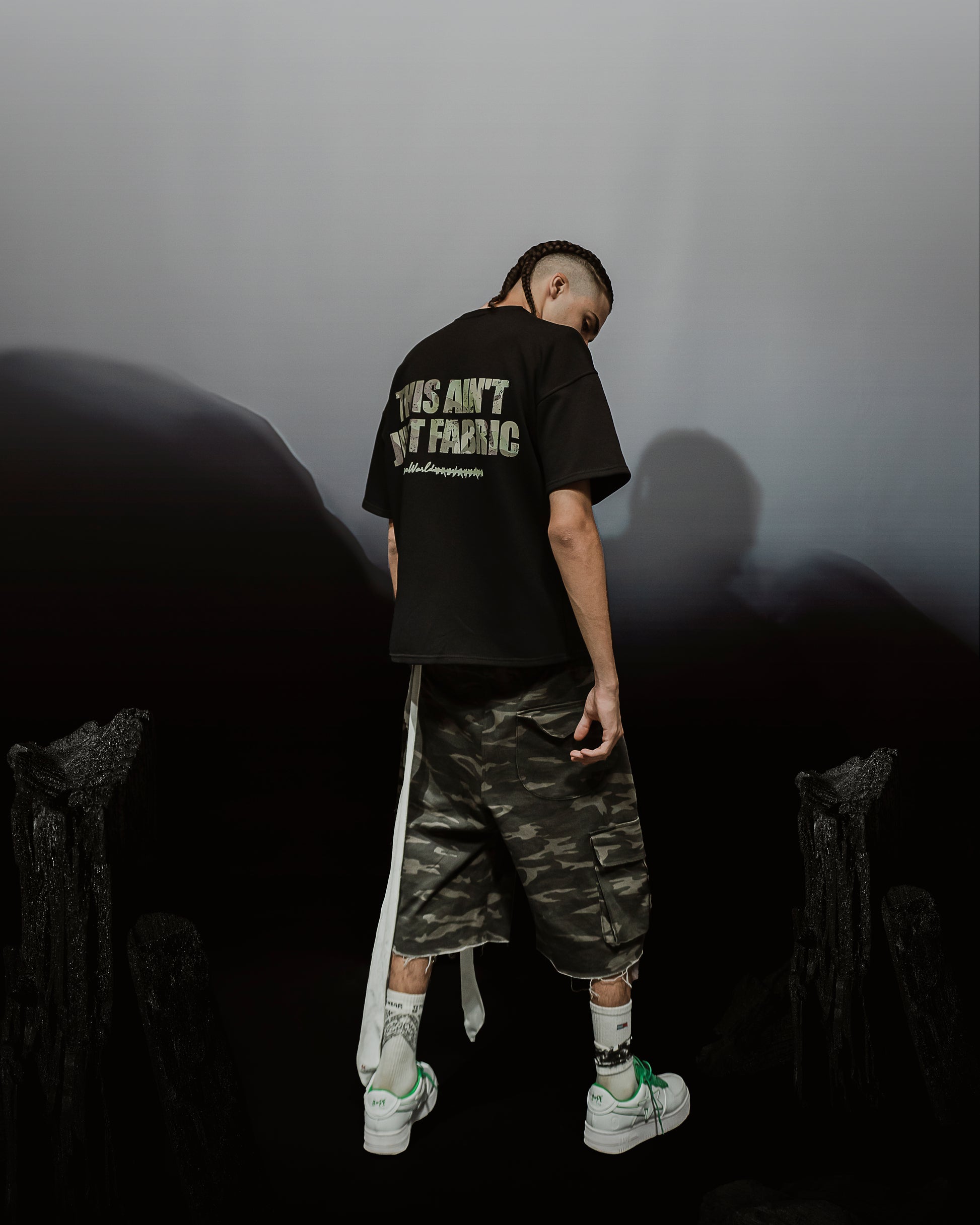 CAMO BLACK TEE