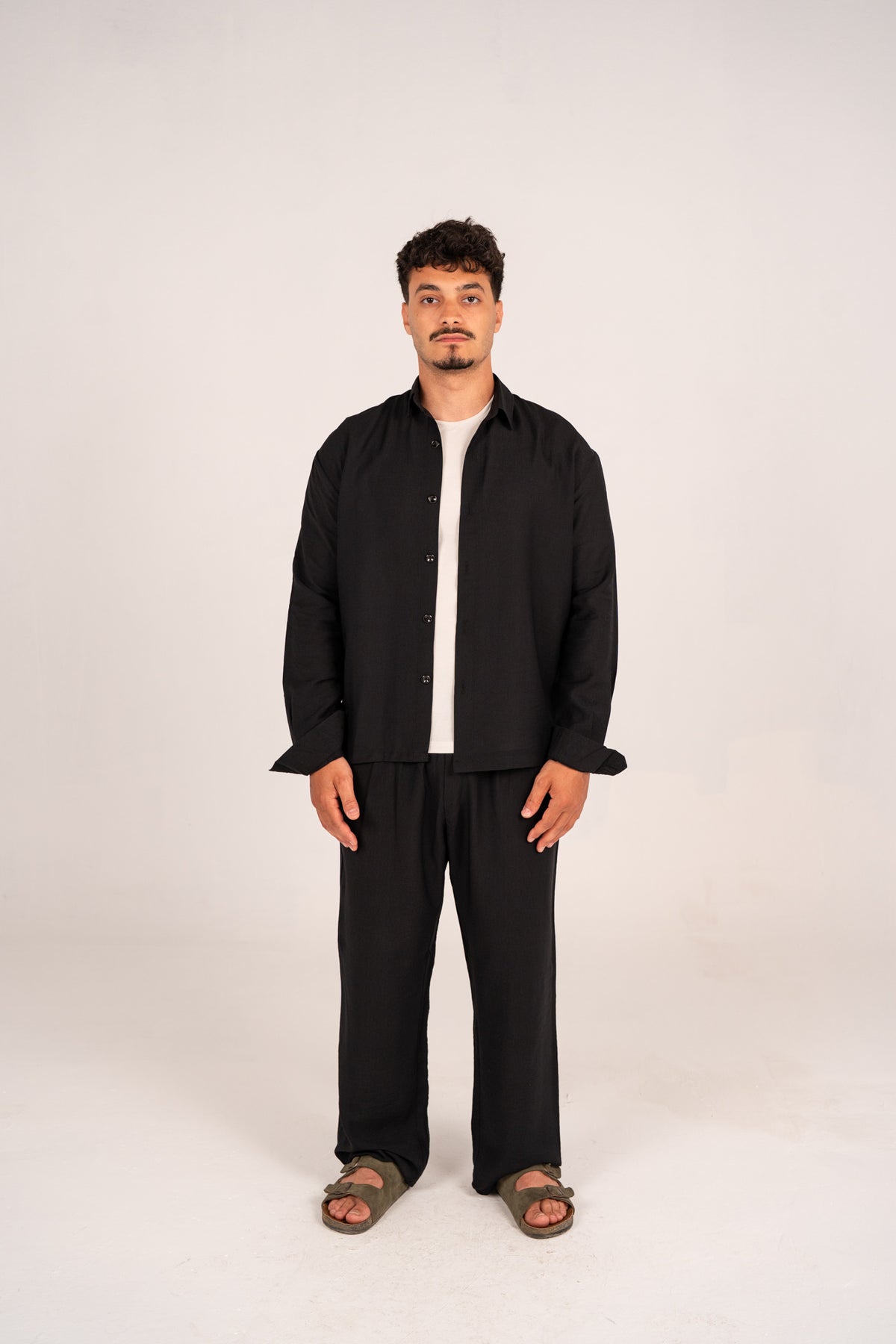 Black linen set